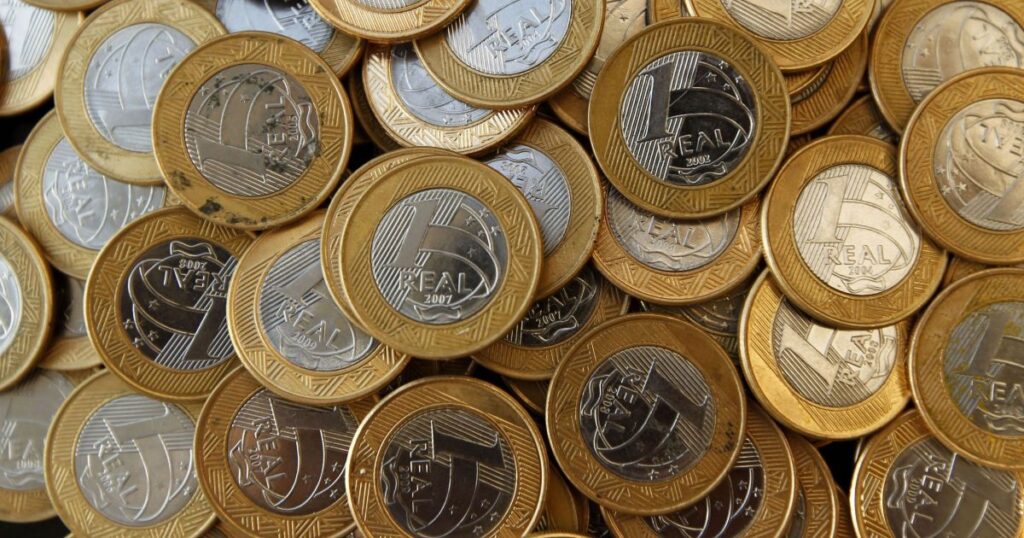 juros-altos-sacrificaram-demais-o-devedor,-diz-economista