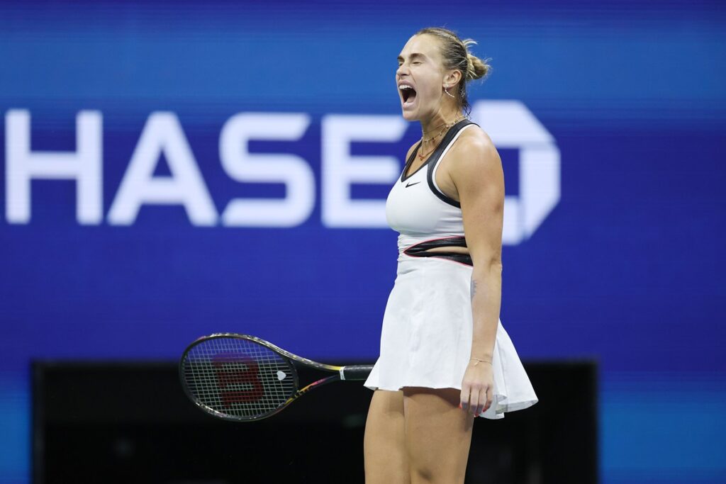 sabalenka-revela-que-quebra-raquetes-para-aliviar-tensao