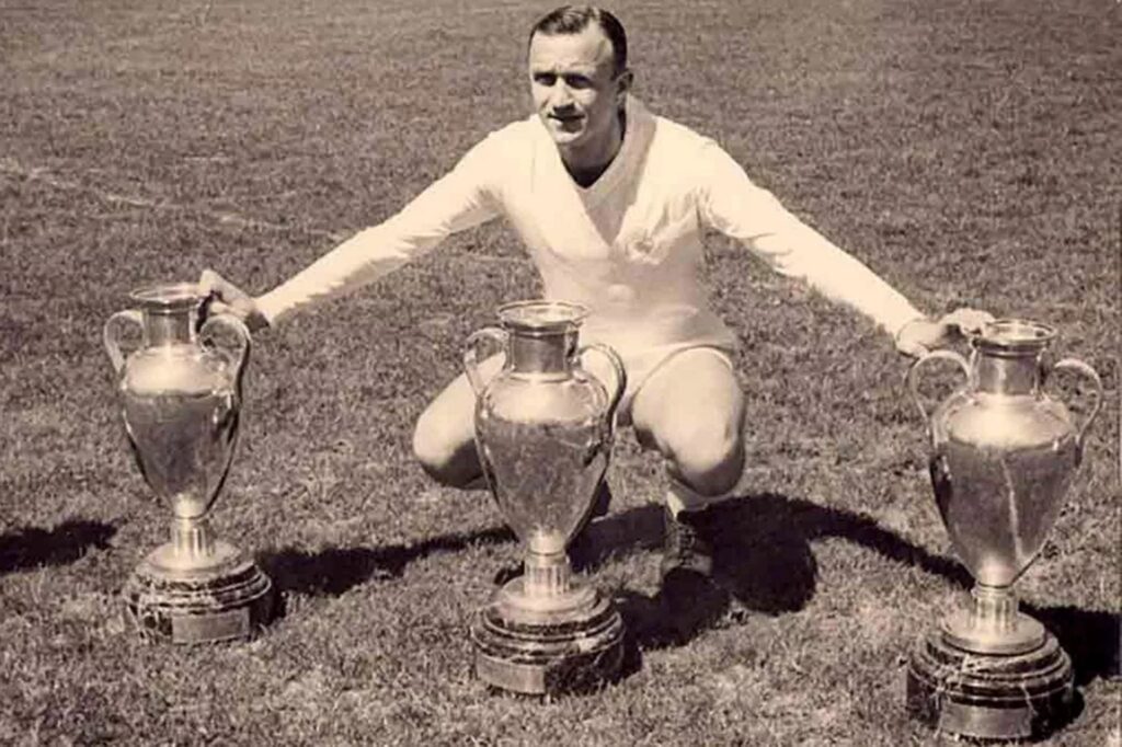 morre-jose-emilio-santamaria,-lendario-zagueiro-do-real-madrid