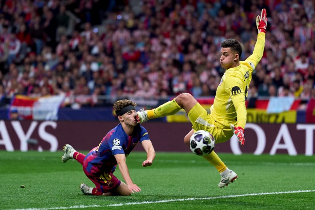 barcelona:-fermin-foi-ao-hospital-apos-pancada-em-jogo-da-champions