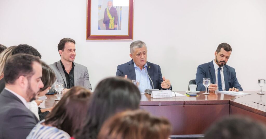 novo-ministro-de-lula-defende-revogacao-da-taxa-das-blusinhas