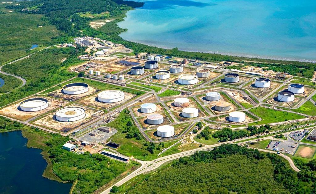 refinaria-de-mataripe-reduz-diesel-s-10-em-3,5%-e-gasolina,-em-4,3%