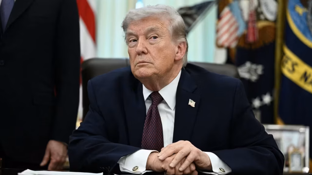 trump-diz-que-ira-se-comprometeu-a-“nunca-mais-fechar-o-estreito-de-ormuz”