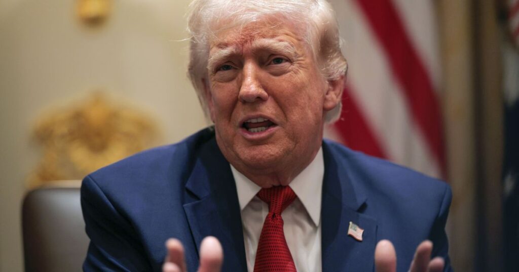 alegacoes-de-trump-sobre-uranio-sao-“fatos-alternativos”,-diz-autoridade