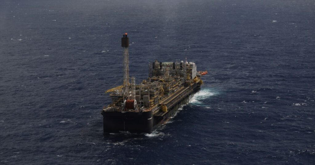 trf2-suspende-liminar-que-impedia-cobranca-sobre-exportacao-de-petroleo