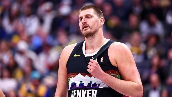 nba:-jokic-brilha,-e-nuggets-vencem-timberwolves-na-estreia-nos-playoffs