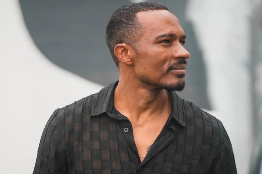 pai-de-endrick-parabeniza-atacante-por-atuacao-com-foto-antiga;-veja