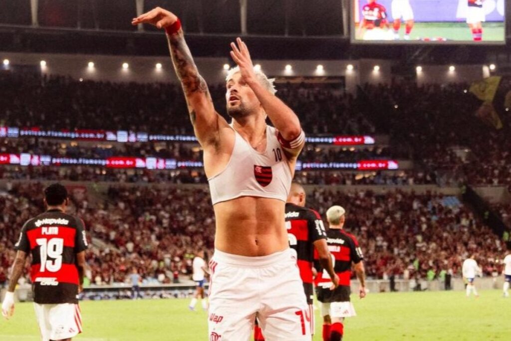 filho-de-oscar-schmidt-agradece-homenagem-do-flamengo:-“privilegio”.-veja-video