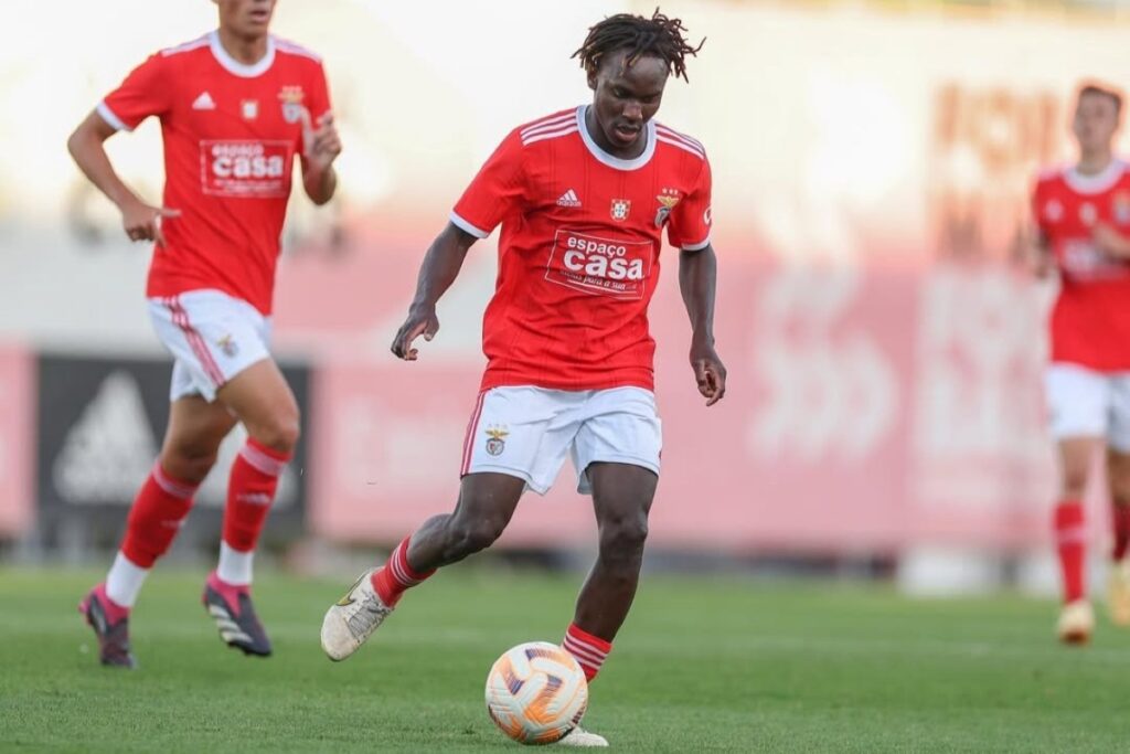 ex-benfica-e-esfaqueado-na-dinamarca-e-fica-em-estado-grave