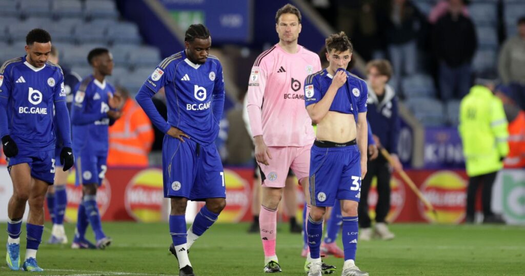 dez-anos-apos-vencer-a-premier-league,-leicester-cai-para-terceira-divisao
