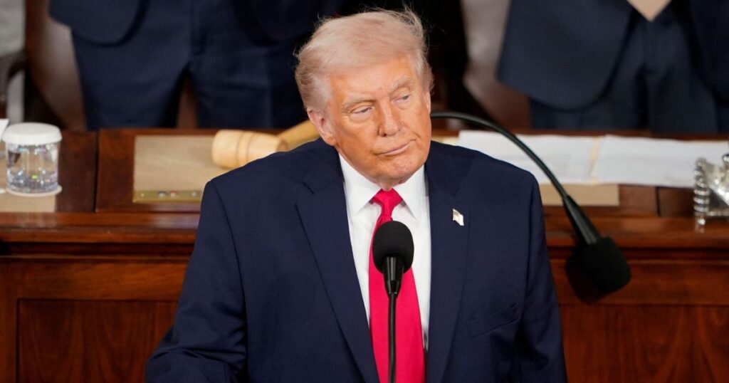 rejeicao-de-trump-atinge-62%-em-meio-a-guerra-com-ira,-diz-pesquisa