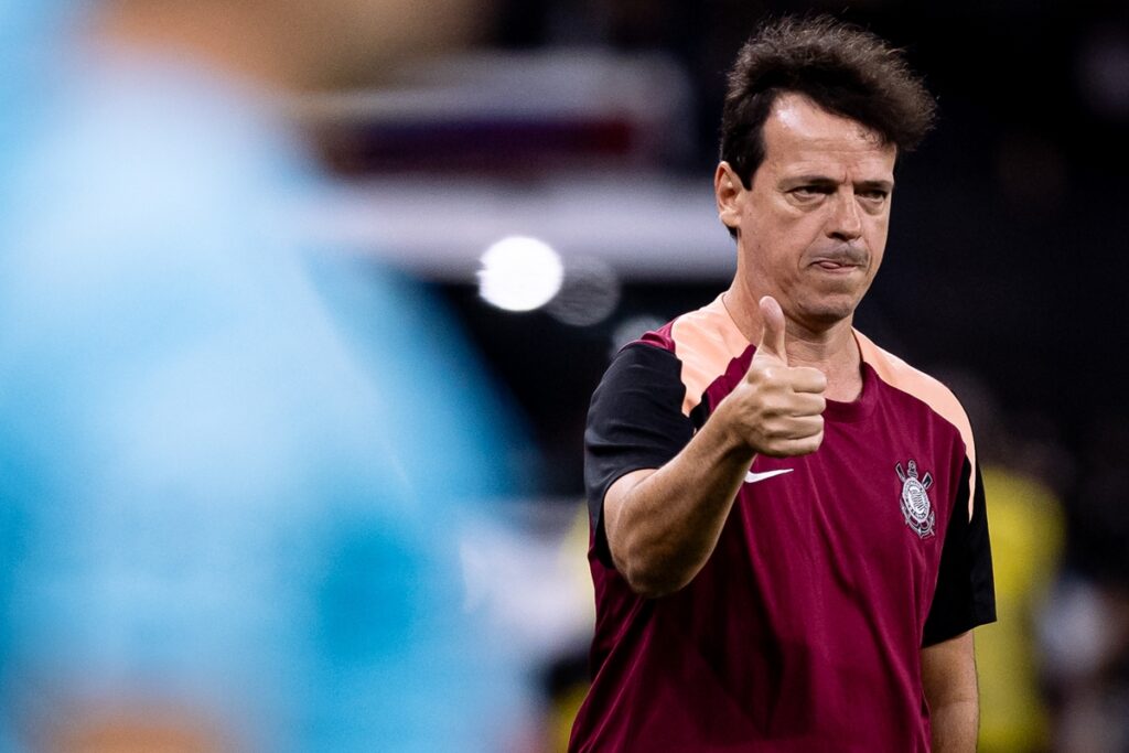 efeito-diniz:-corinthians-chega-a-marca-de-cinco-jogos-sem-tomar-gols