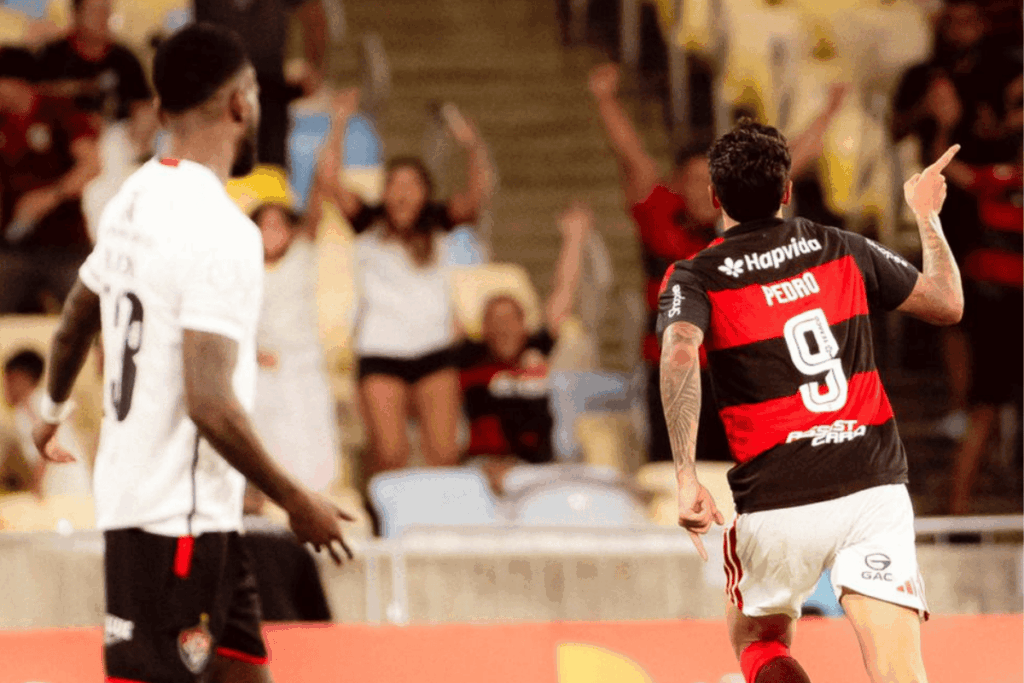 com-um-gol-em-cada-tempo,-flamengo-supera-vitoria-na-copa-do-brasil