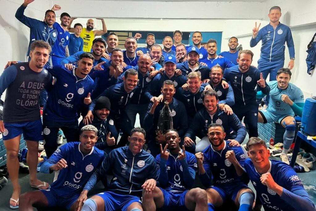 goiatuba-regulariza-salarios-e-retoma-treinos-apos-repasse-publico