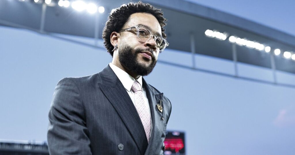 corinthians:-diretor-ve-esforco-de-memphis-e-mostra-otimismo-por-renovacao