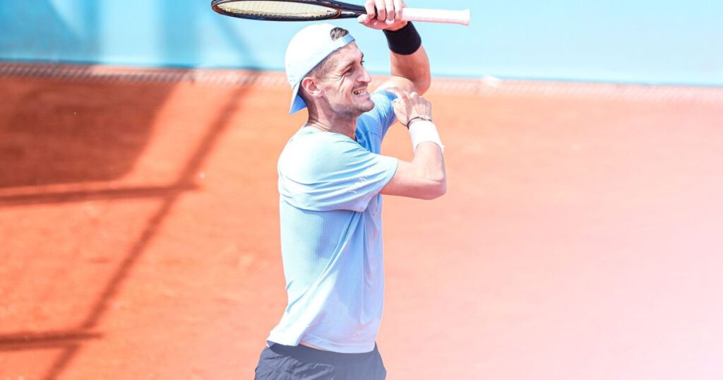 tenista-supera-caibras-assustadoras-e-vence-partida-no-madrid-open;-veja