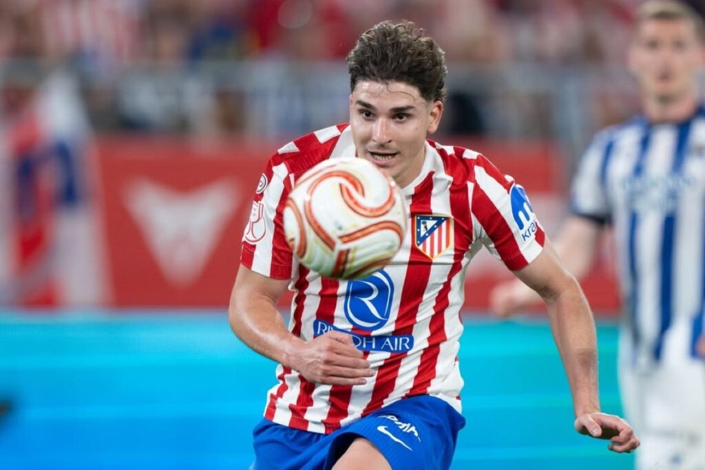 julian-alvarez-manifesta-desejo-de-jogar-no-barcelona