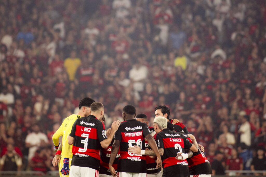 flamengo-tera-desfalques-importantes-contra-o-estudiantes;-confira