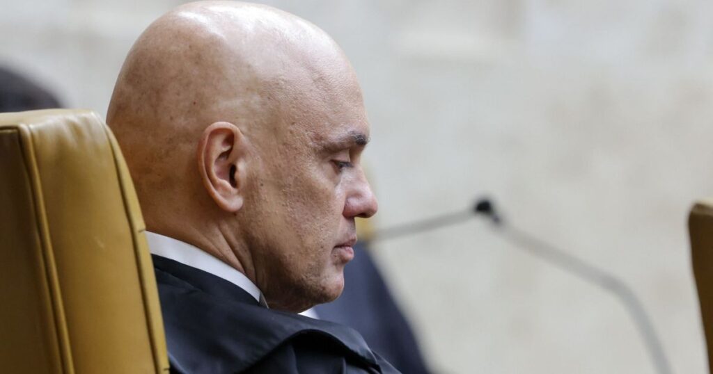 moraes-pede-manifestacao-da-pgr-sobre-malas-sem-raio-x-em-voo-de-hugo