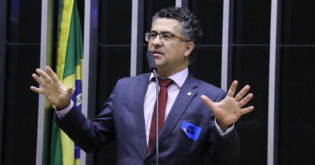 a-cnn,-santana-diz-que-pec-6×1-levara-em-conta-pequenas-empresas