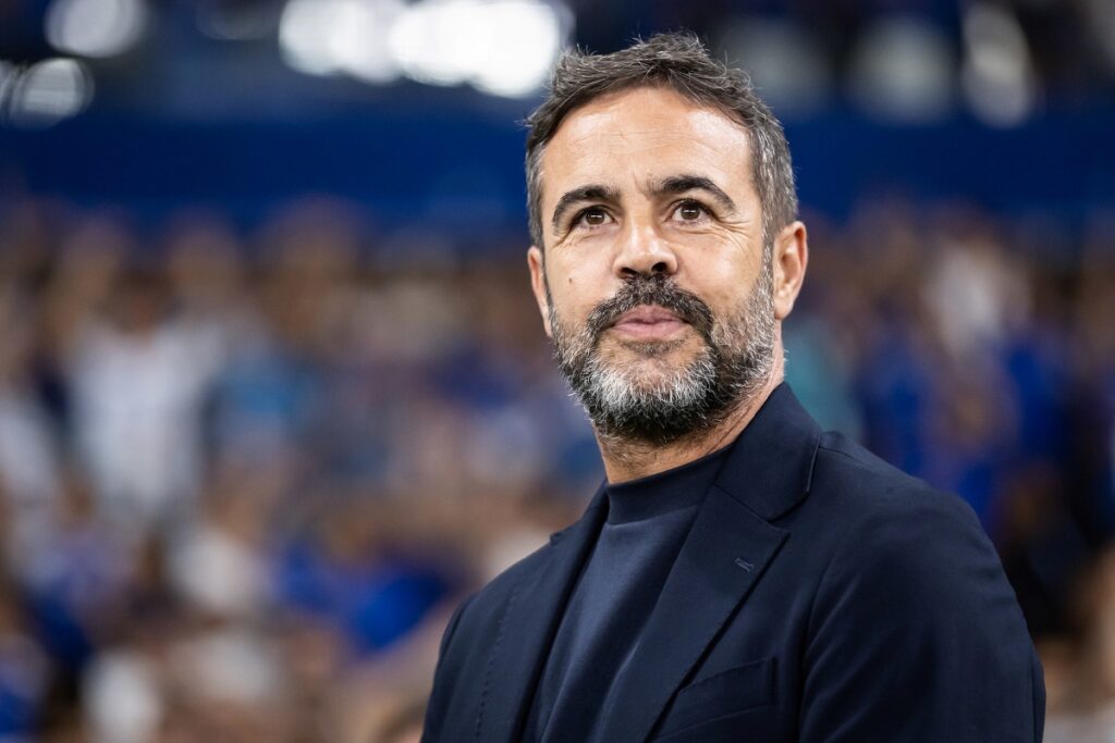 arthur-jorge-exalta-vitoria-do-cruzeiro-diante-do-boca-juniors