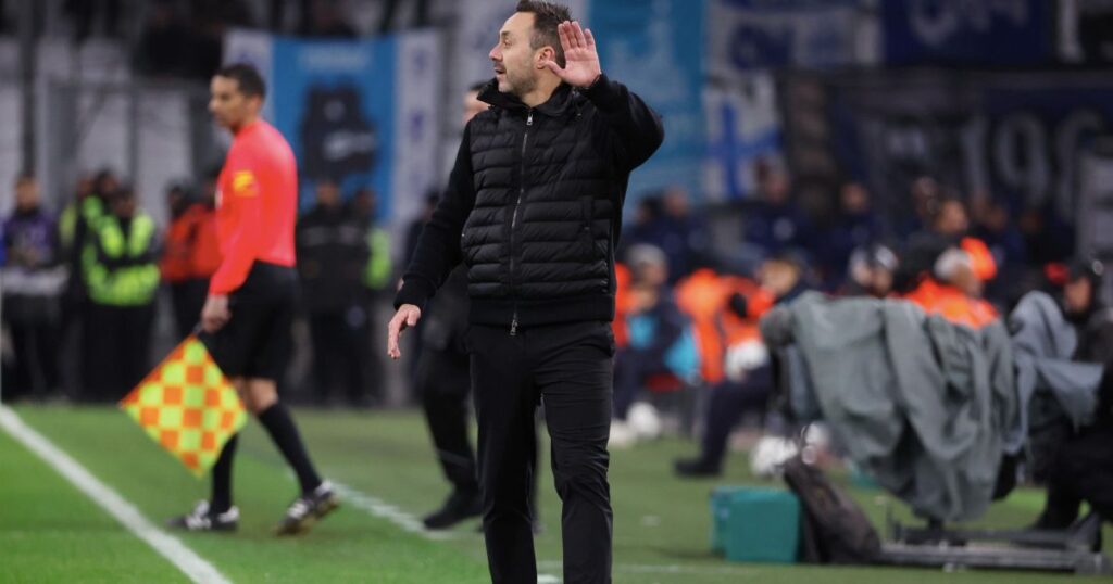 tottenham:-de-zerbi-critica-negatividade-no-elenco-na-luta-contra-a-queda