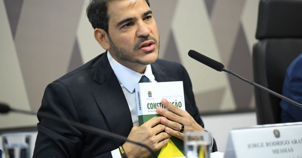 apos-rejeicao-no-senado,-messias-cita-“coragem”-para-defender-principios