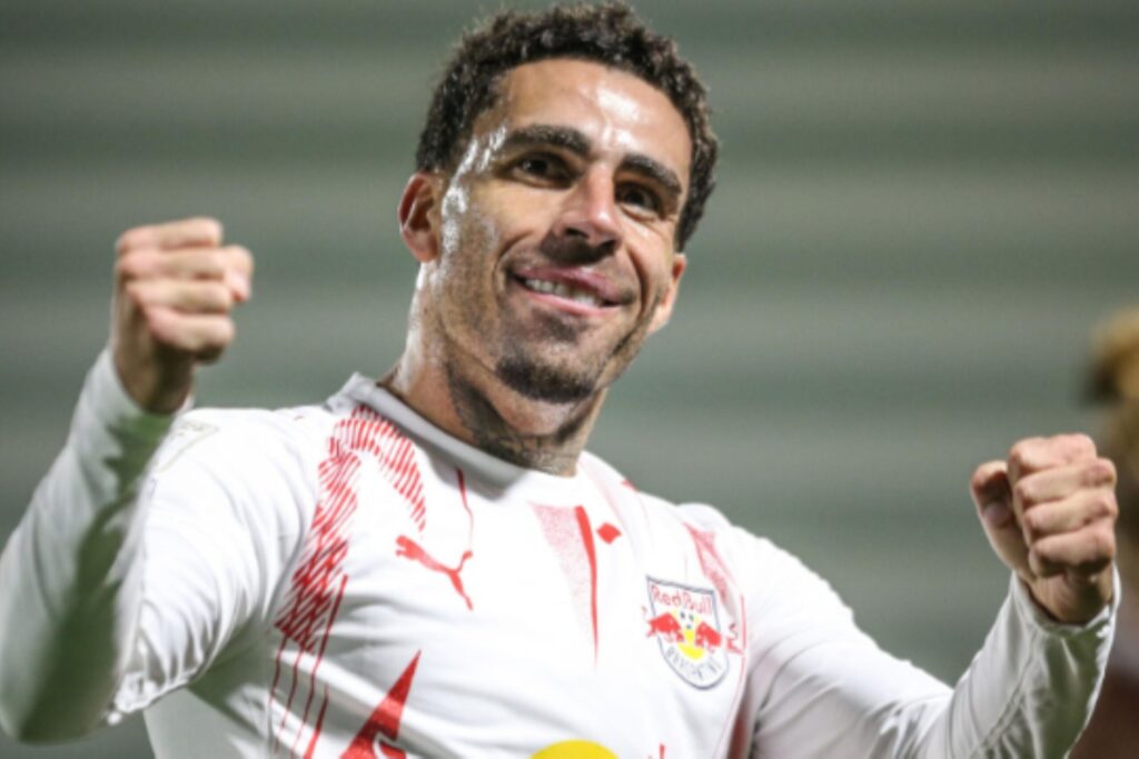 brasileirao:-de-virada,-bragantino-vence-a-chapecoense-fora-de-casa