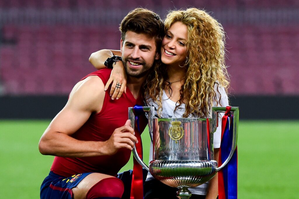brasileiros-invadem-perfil-de-pique-apos-show-de-shakira-em-copacabana