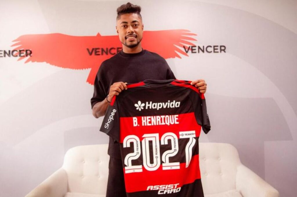 flamengo-anuncia-renovacao-de-contrato-com-bruno-henrique