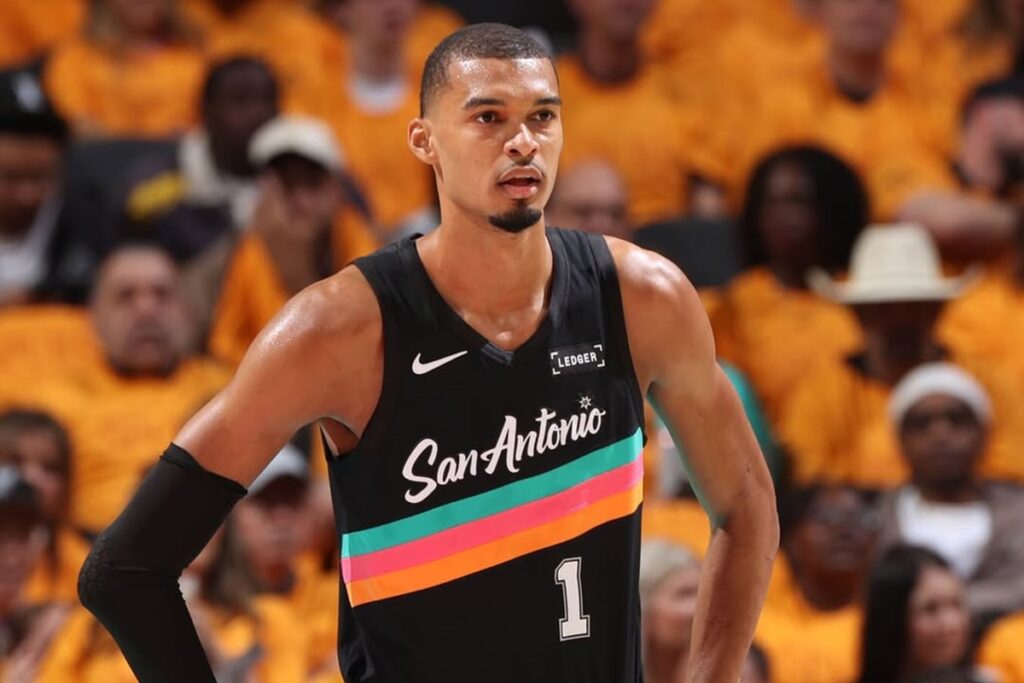 em-derrota-para-os-wolves,-wembanyama-quebra-recorde-historico-da-nba