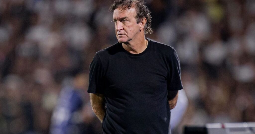cuca-critica-episodio-entre-neymar-e-robinho-jr.:-“nao-pode-passar-pano”