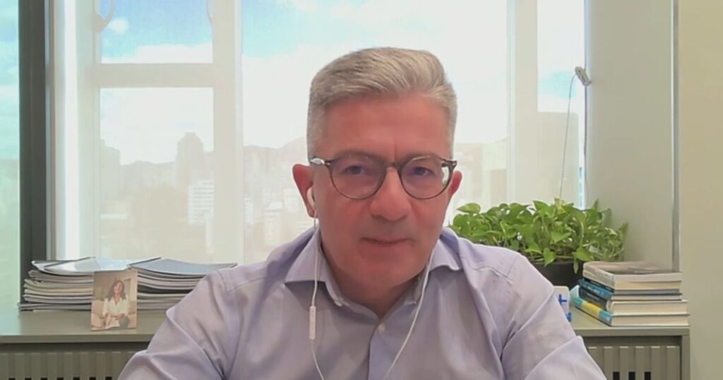 aposta-do-banco-mercantil-e-no-publico-50+,-diz-cfo