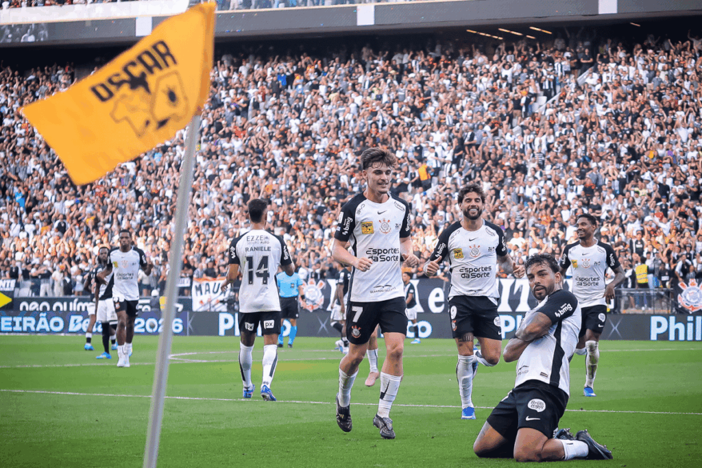 corinthians-divulga-escalacao-para-confronto-pela-libertadores