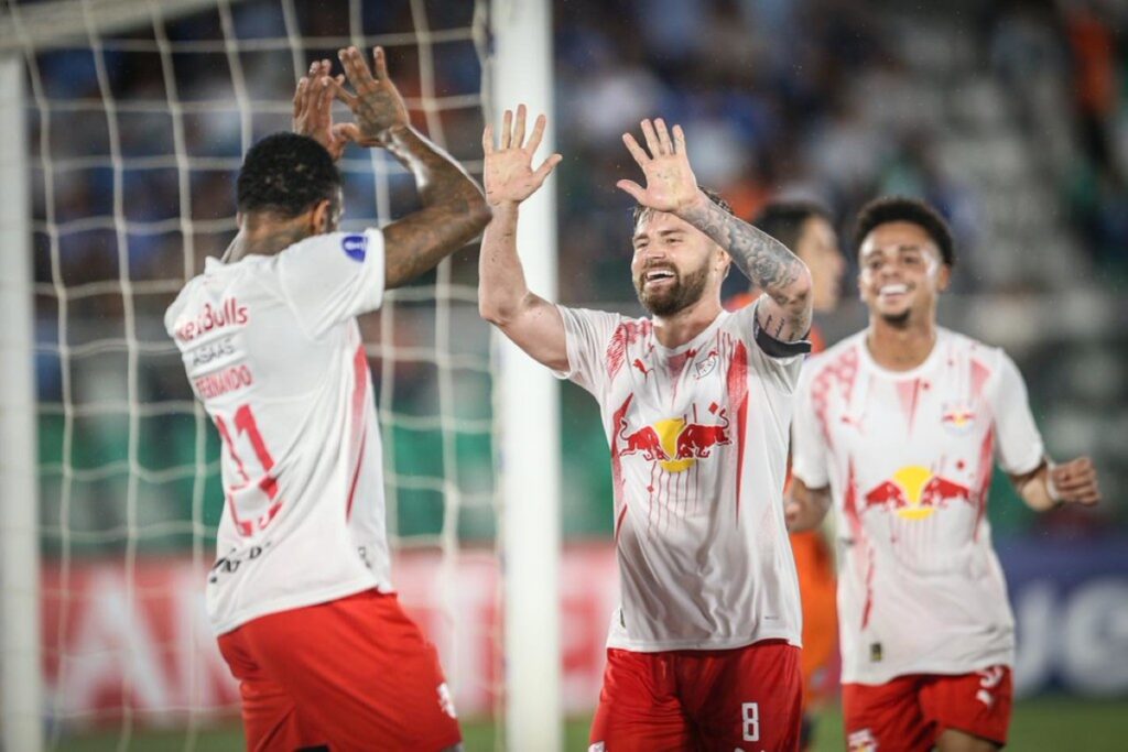 com-um-a-mais,-bragantino-atropela-blooming-na-copa-sul-americana