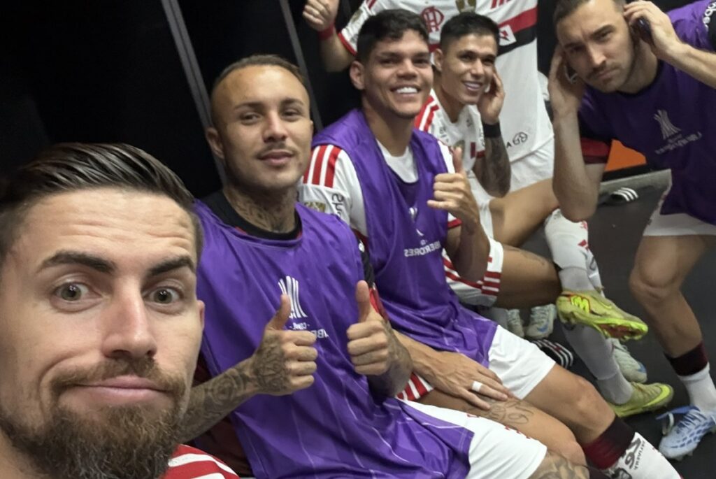 jorginho,-jogador-do-flamengo,-tranquiliza-torcida-rubro-negra;-veja