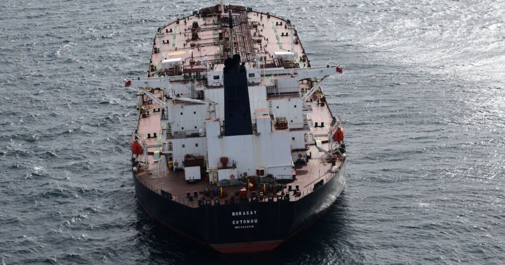 eua-dizem-que-impediram-mais-de-70-petroleiros-de-entrar-ou-sair-do-ira
