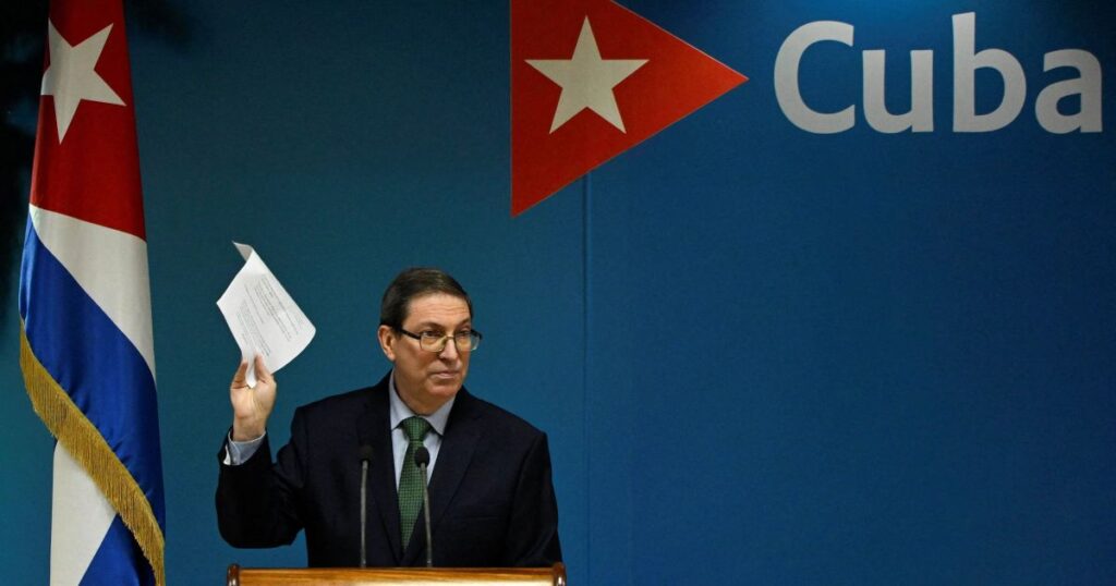 eua-estao-em-caminho-que-“pode-levar-a-banho-de-sangue”-na-ilha,-diz-cuba