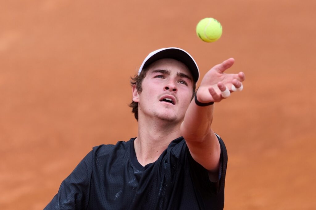 joao-fonseca-perde-para-mededovic-em-estreia-no-masters-1000-de-roma