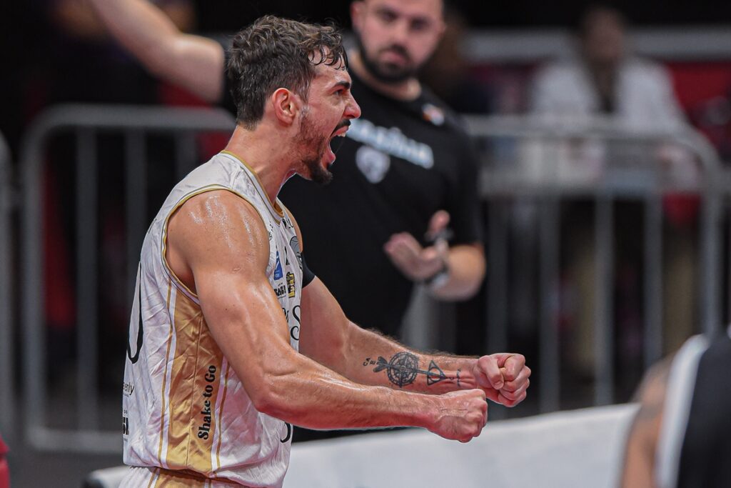 nbb:-brasilia-vence-flamengo-no-rio-de-janeiro-e-abre-2-x-1-na-serie