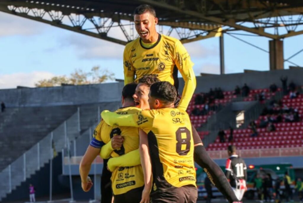 serie-d-zeroum:-veja-melhores-momentos-de-cascavel-pr-x-joinville-sc.-veja-video