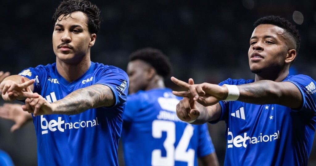 cruzeiro-vence,-elimina-goias-e-vai-as-oitavas-da-copa-do-brasil