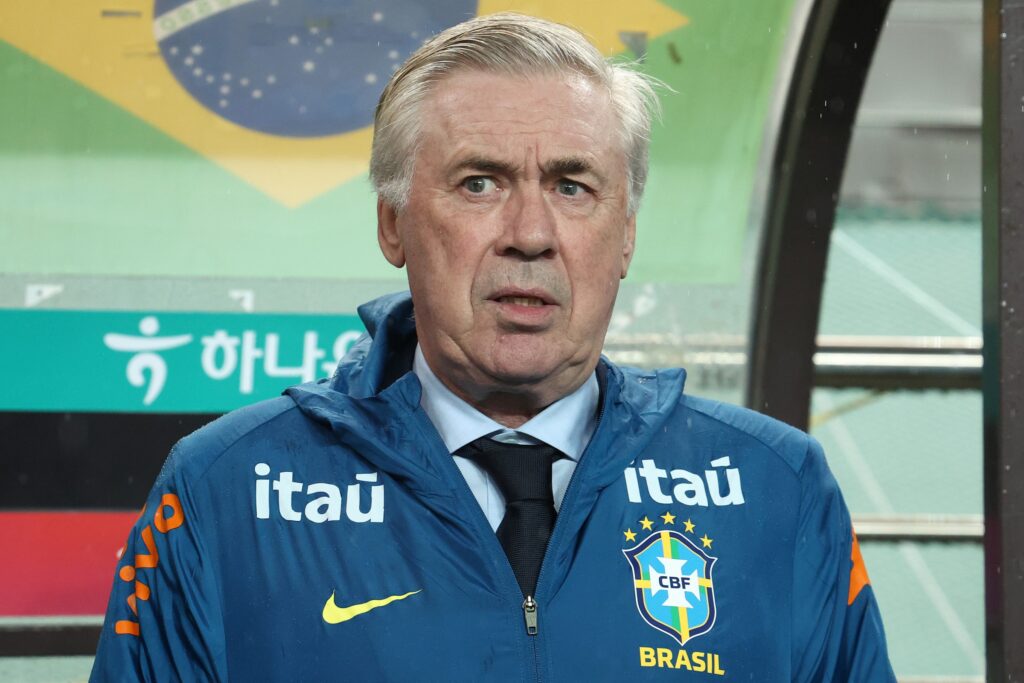 a-um-mes-para-estreia-na-copa,-brasil-tem-incertezas-e-desfalques