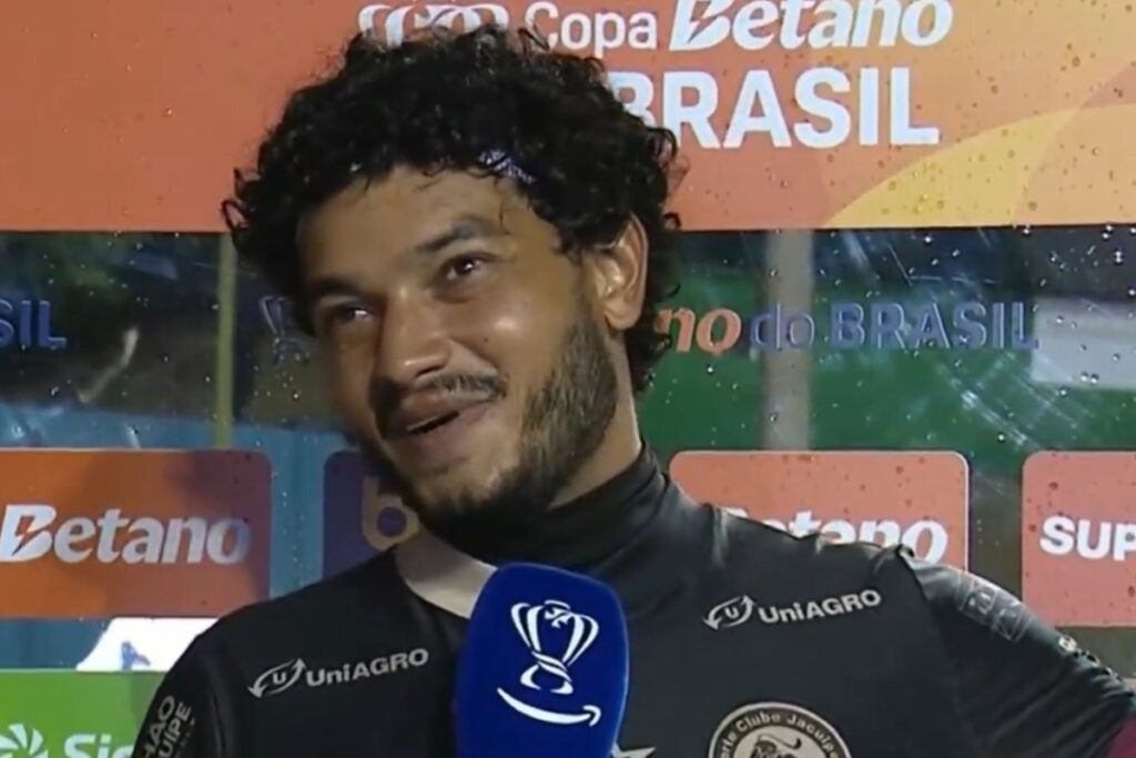 goleiro-do-jacuipense-se-emociona-apos-eliminacao-para-o-palmeiras.-veja-video