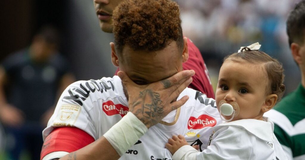 crianca-ora-por-neymar-na-copa,-e-atacante-responde:-“vai-dar-tudo-certo”