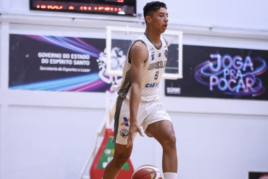 brasilia-basquete-estreia-com-vitoria-por-105-x-45-no-cbi-sub-17