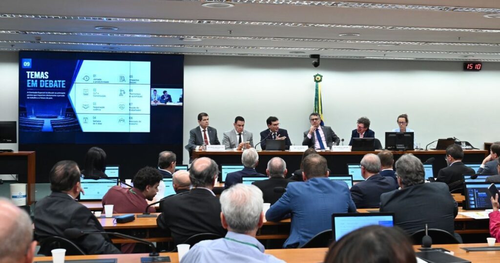 analista-aponta-semelhancas-entre-tramitacao-da-pec-do-6×1-e-isencao-do-ir