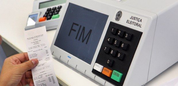 analise:-audio-de-flavio-bolsonaro-para-vorcaro-embaralha-cenario-eleitoral