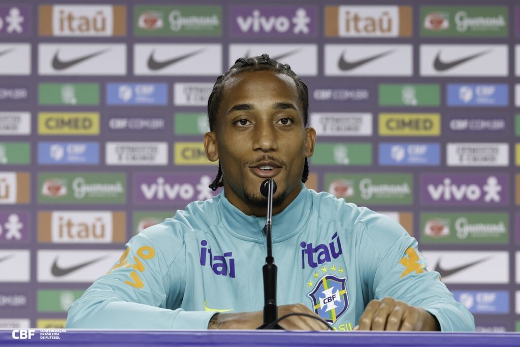 antes-da-convocacao,-joao-pedro-defendeu-neymar-na-copa-do-mundo