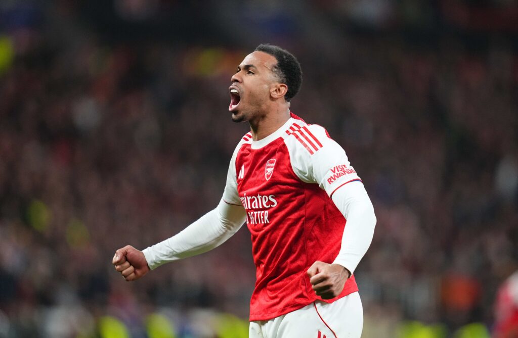 arsenal-e-campeao-ingles-apos-22-anos;-ultimo-titulo-tinha-henry